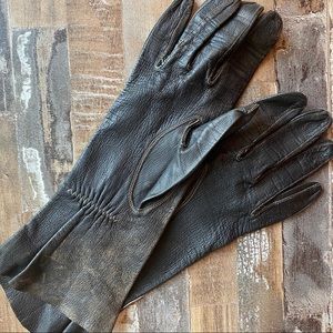 Vintage leather gloves